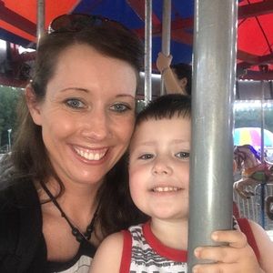 Meet your Posher, Debbie